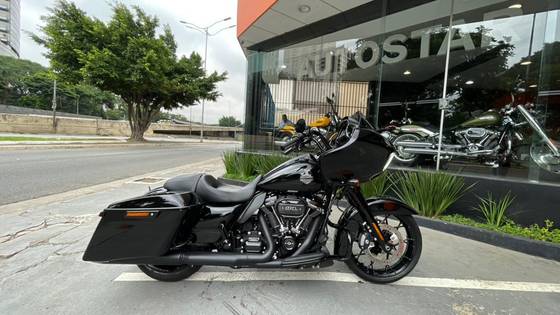 HARLEY-DAVIDSON ROAD GLIDE SPECIAL 